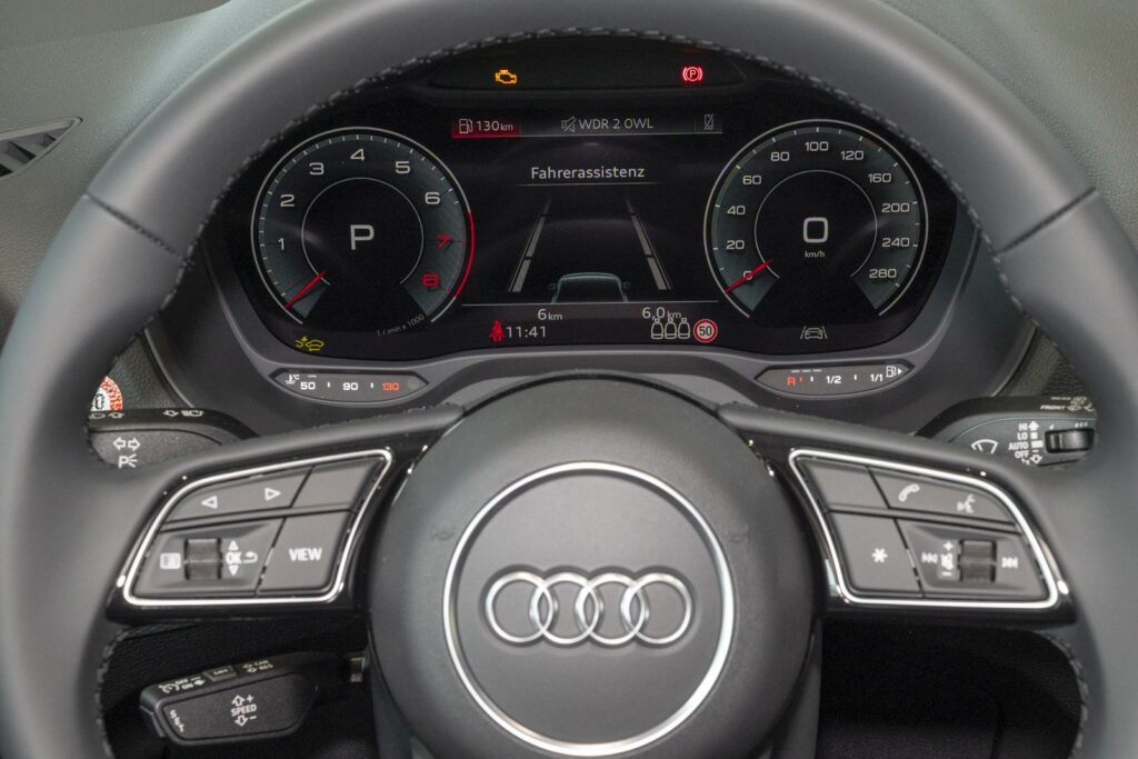 Audi Q2 Exposé-Bild 14