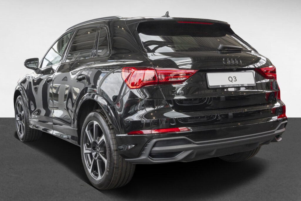 Audi Q3 Exposé-Bild 4