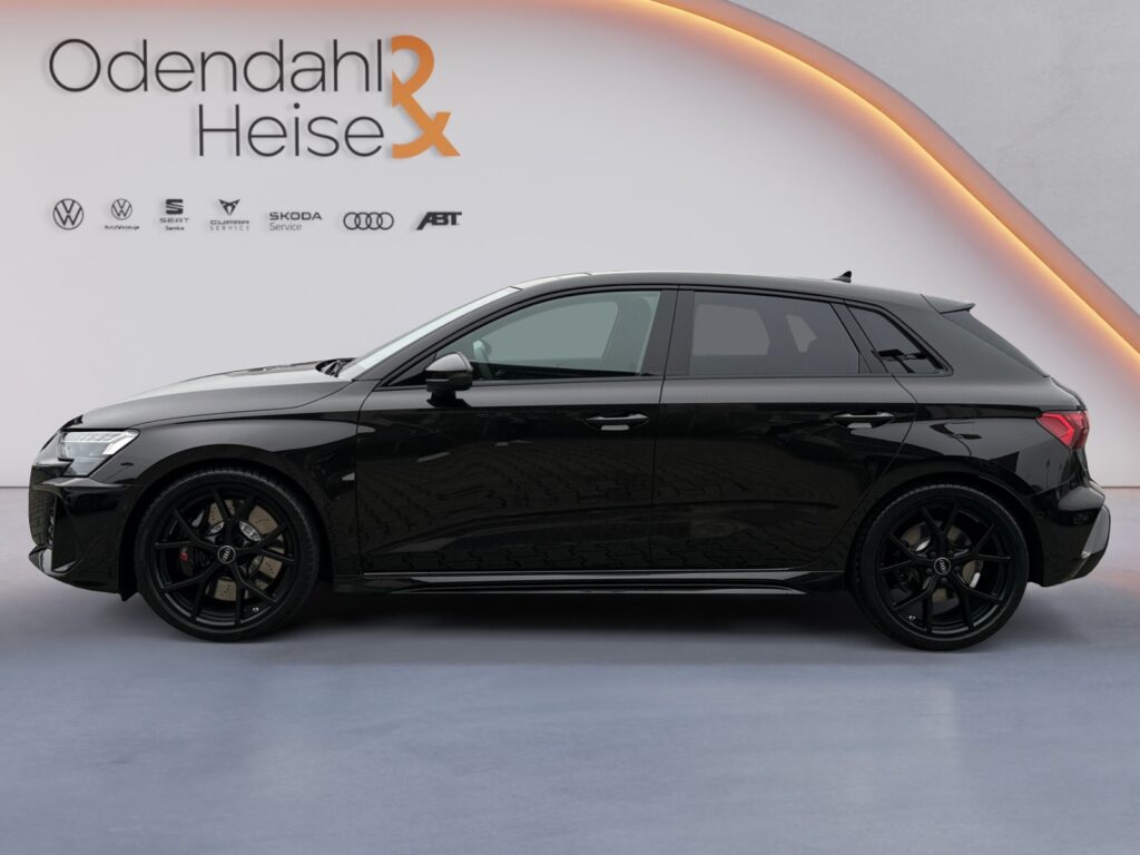 Audi RS3 Exposé-Bild 2