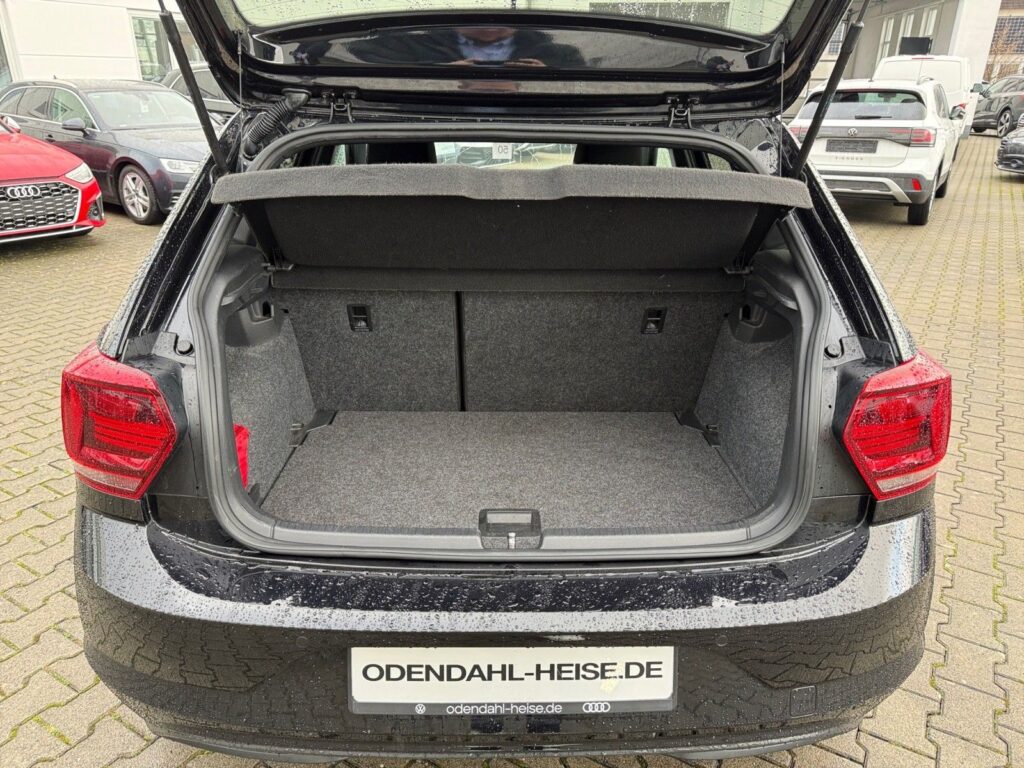 VW Polo Exposé-Bild 16