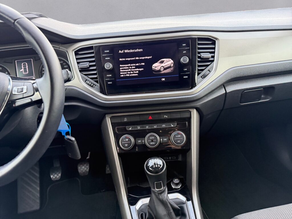 VW T-Roc Exposé-Bild 11