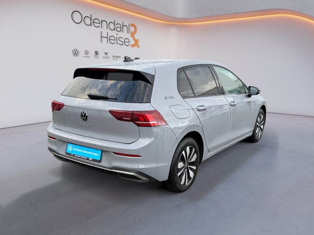 VW Golf Exposé-Bild 5
