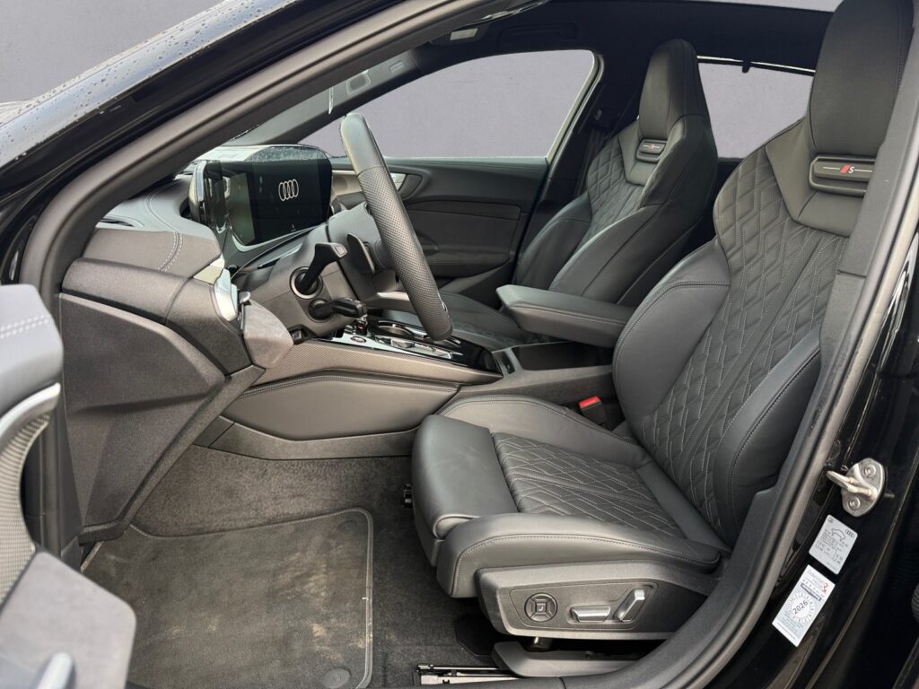 Audi S5 Exposé-Bild 9