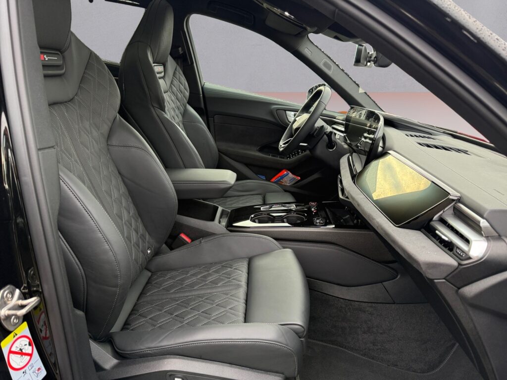 Audi S5 Exposé-Bild 15