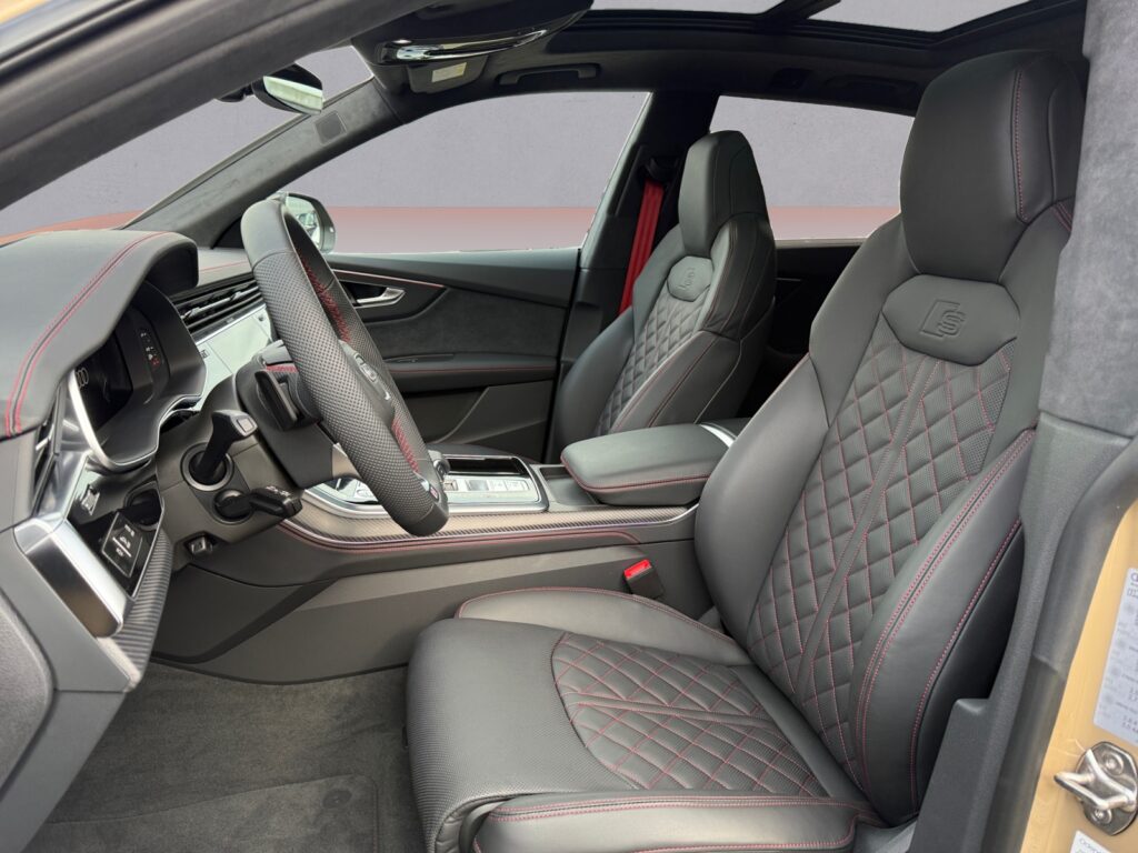 Audi Q8 Exposé-Bild 9