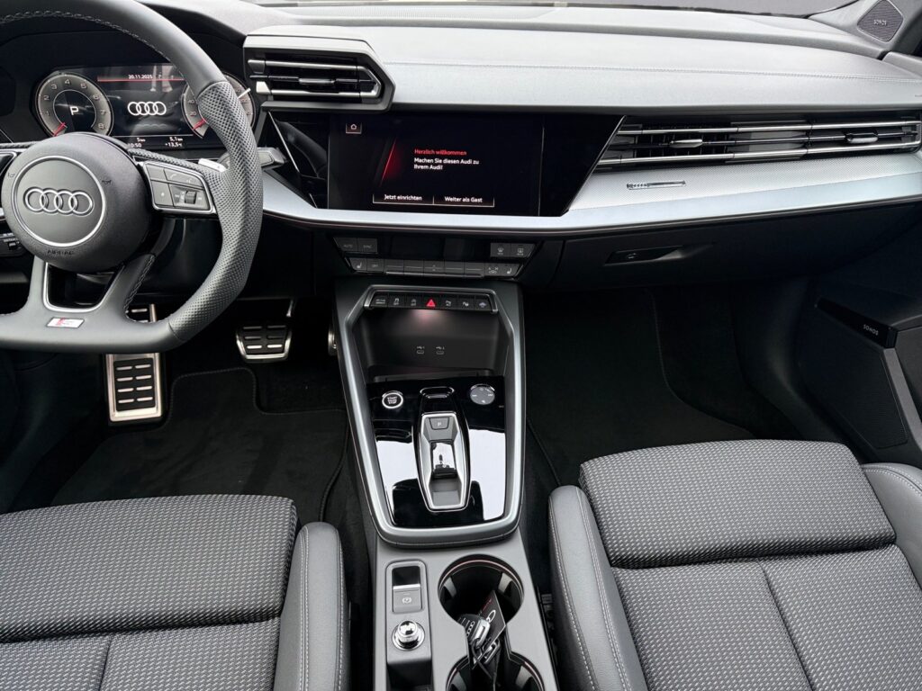 Audi A3 Exposé-Bild 11