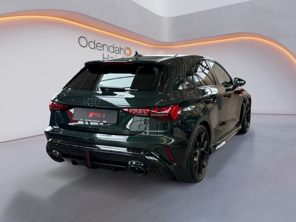 Audi RS3 Exposé-Bild 5