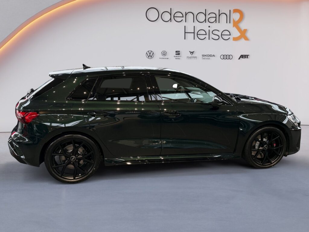 Audi RS3 Exposé-Bild 6