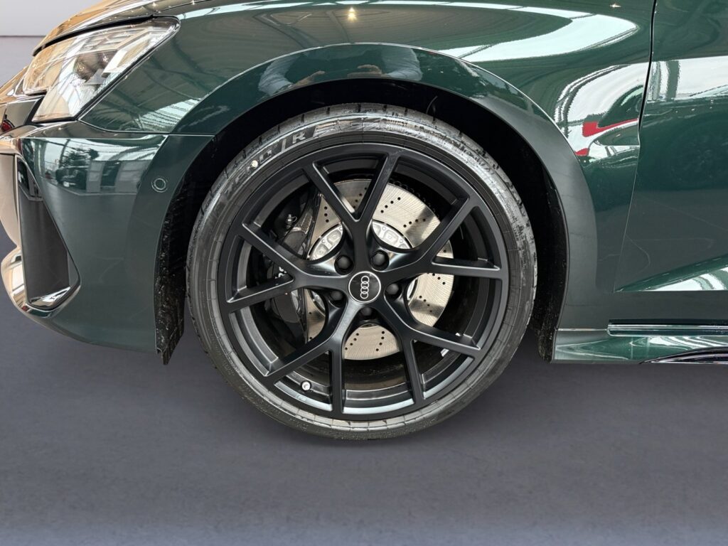 Audi RS3 Exposé-Bild 14