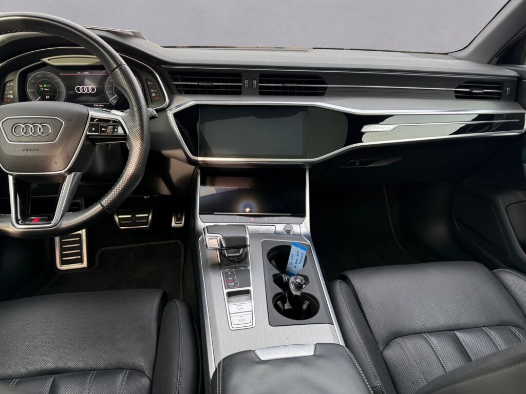 Audi A6 Exposé-Bild 10