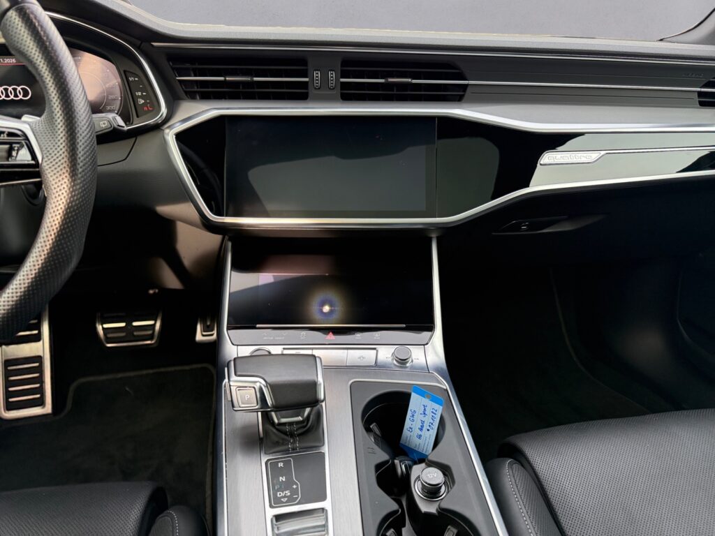 Audi A6 Exposé-Bild 11