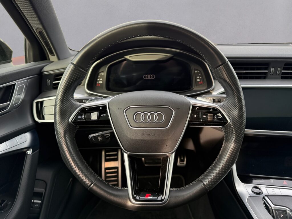 Audi A6 Exposé-Bild 12