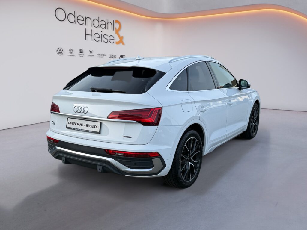 Audi Q5 Exposé-Bild 5