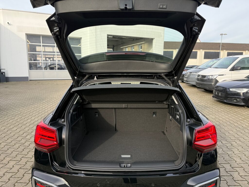 Audi Q2 Exposé-Bild 16