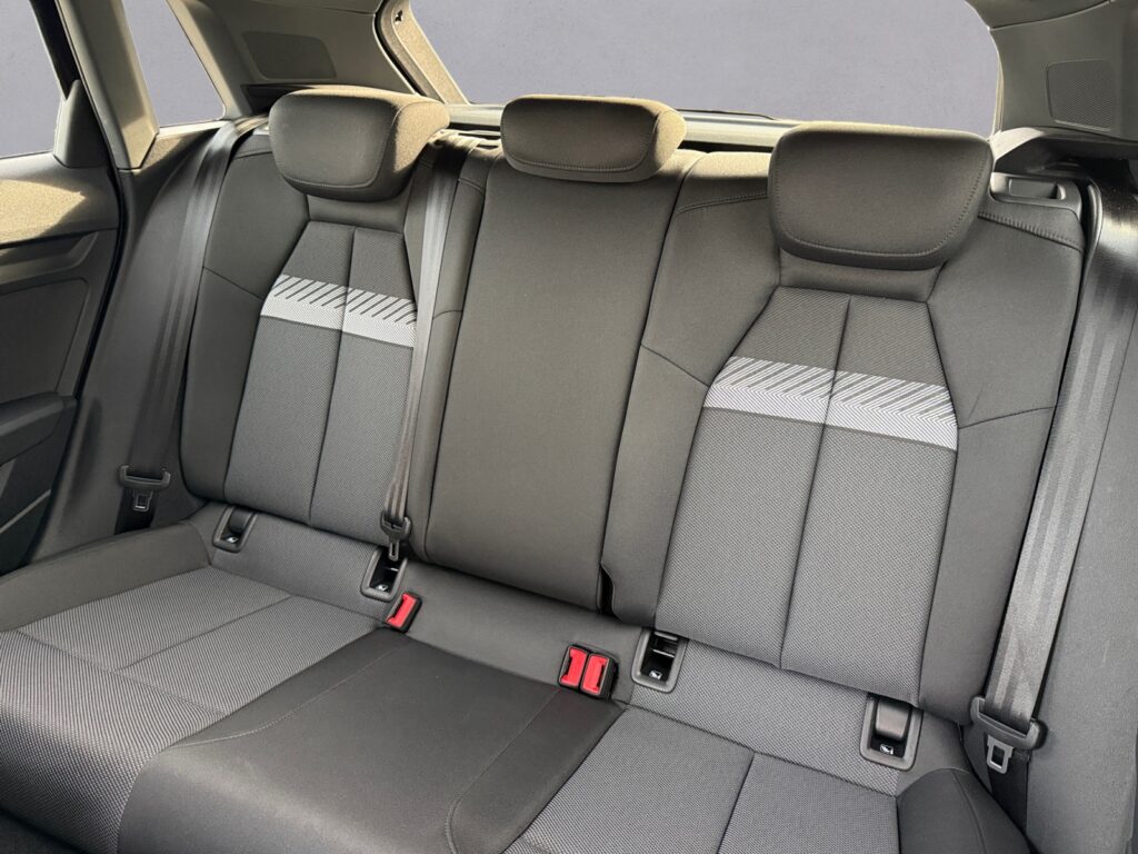 Audi A3 Exposé-Bild 13