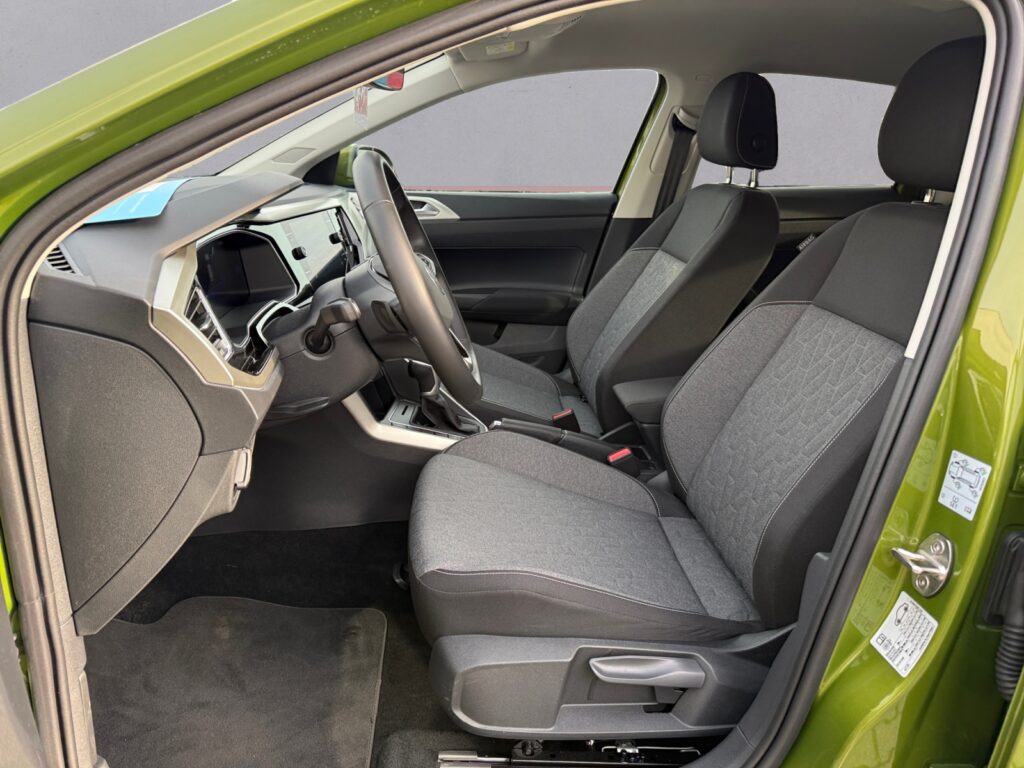 VW Taigo Exposé-Bild 9