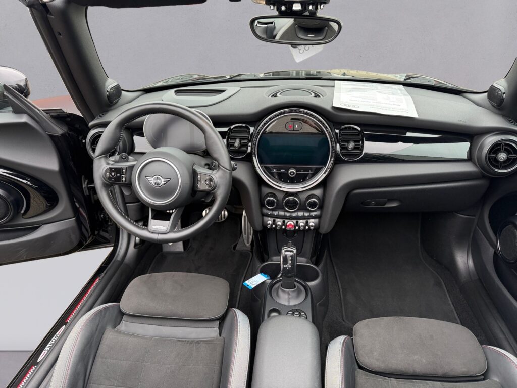 Mini JOHN_COOPER_WORKS_CABRIO Exposé-Bild 10