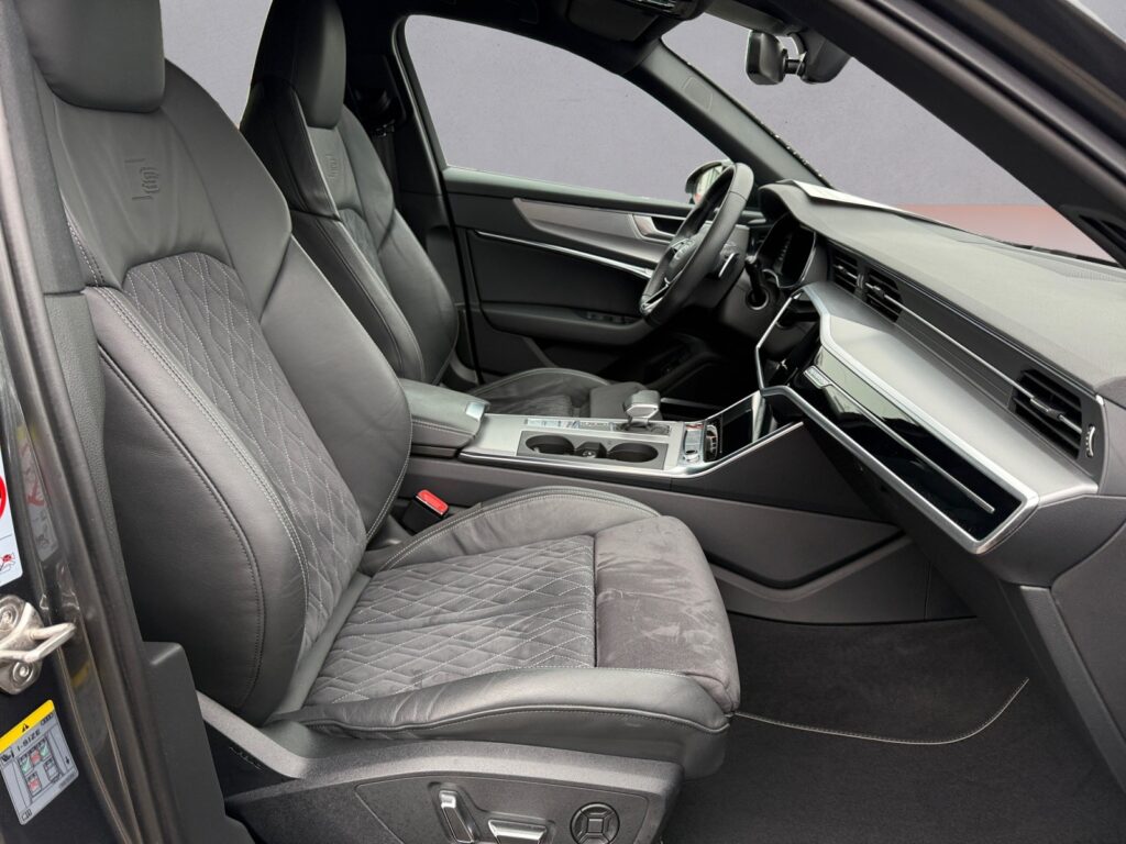 Audi S6 Exposé-Bild 15