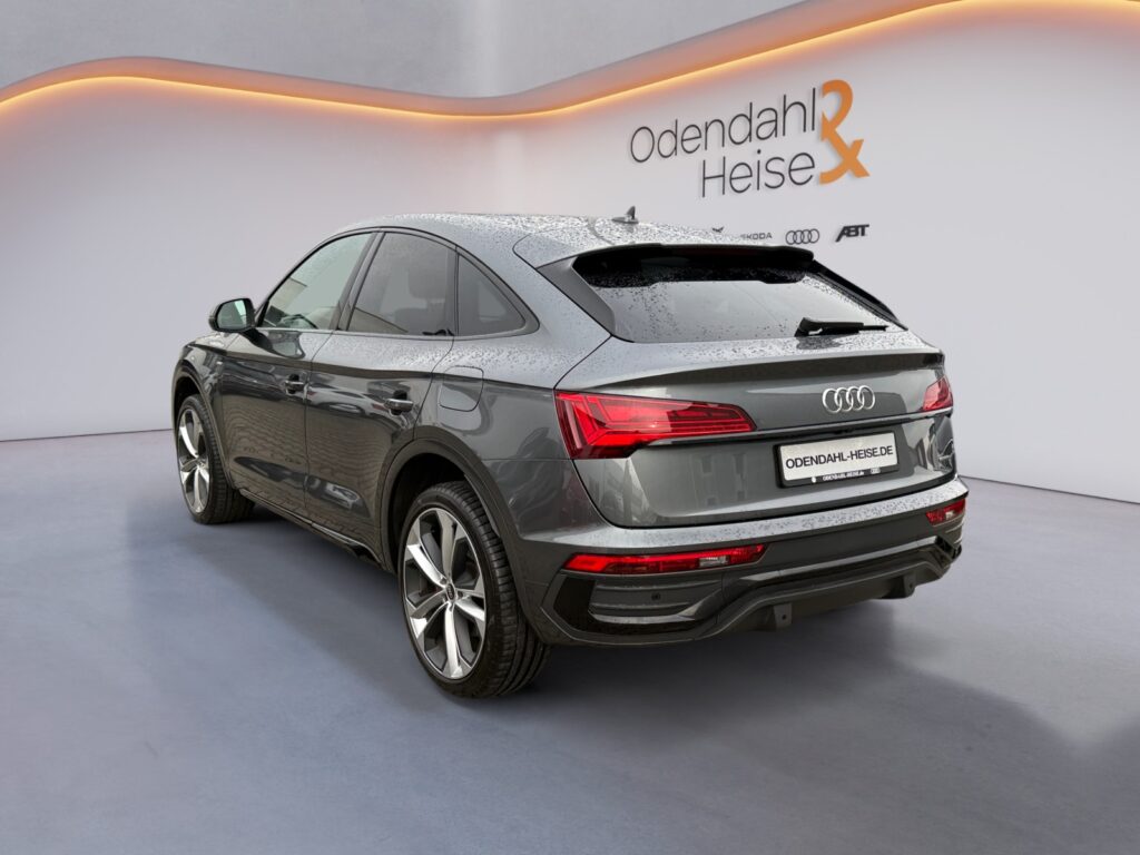Audi Q5 Exposé-Bild 3