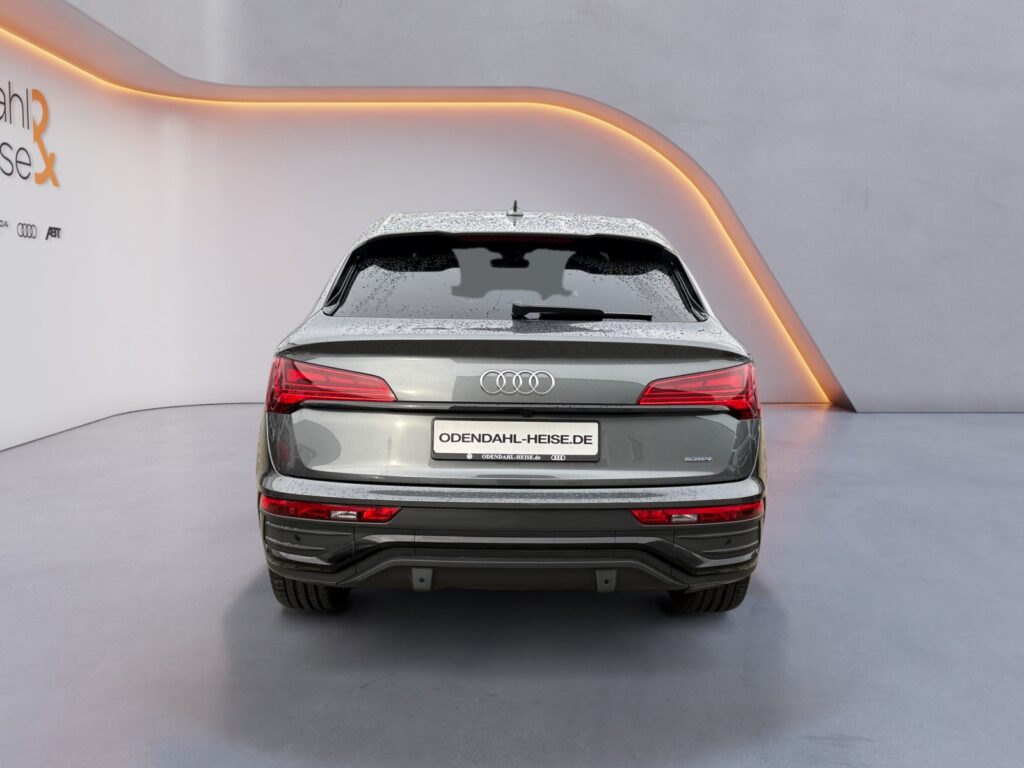 Audi Q5 Exposé-Bild 4