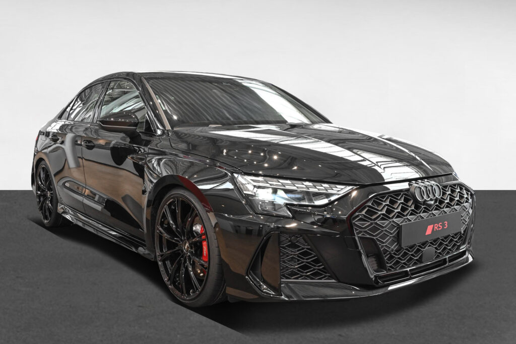 Audi RS3 Exposé-Bild 2