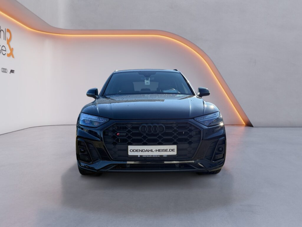 Audi SQ5 Exposé-Bild 8