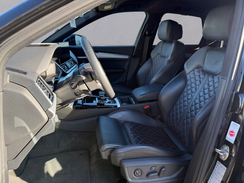 Audi SQ5 Exposé-Bild 9