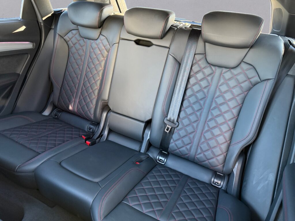 Audi SQ5 Exposé-Bild 13