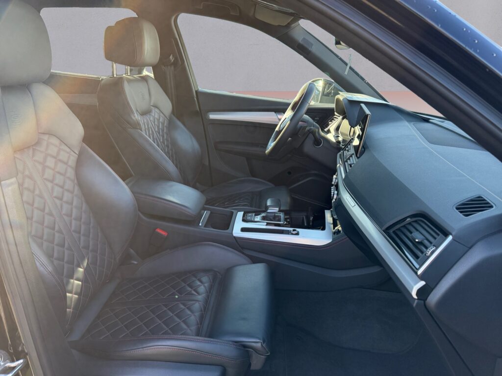 Audi SQ5 Exposé-Bild 15