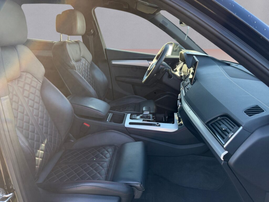 Audi SQ5 Exposé-Bild 15