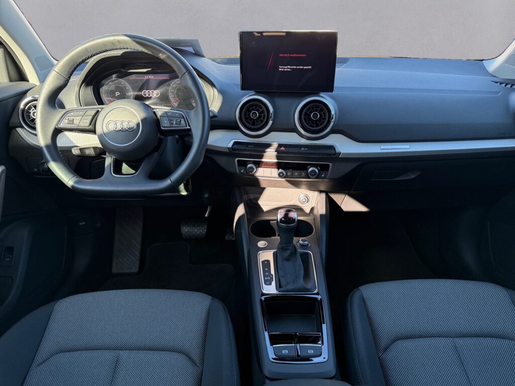Audi Q2 Exposé-Bild 10