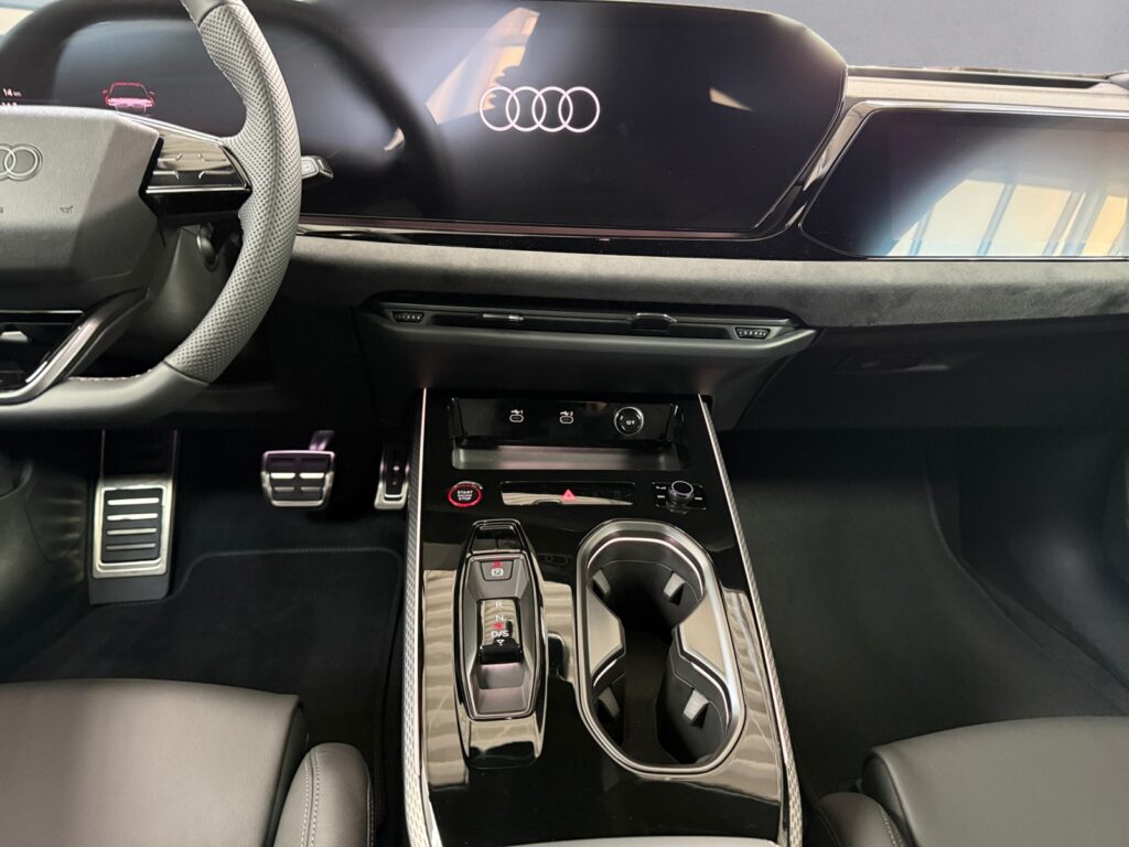 Audi A6 Exposé-Bild 11