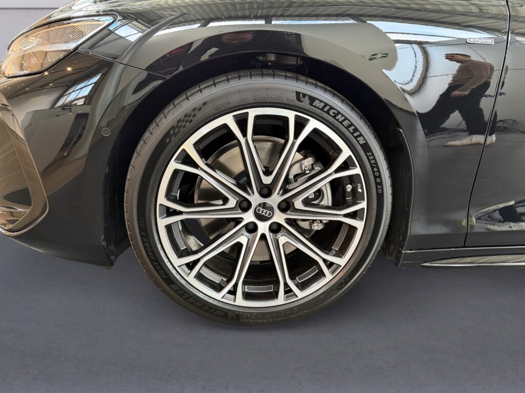 Audi A6 Exposé-Bild 14