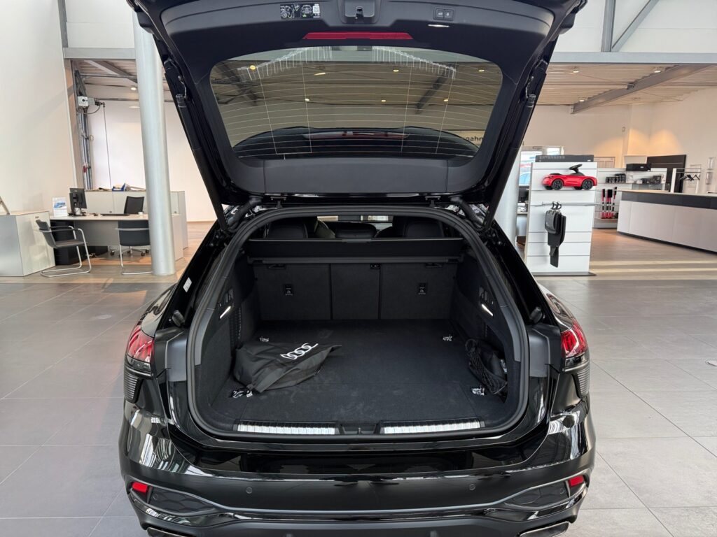 Audi A6 Exposé-Bild 16