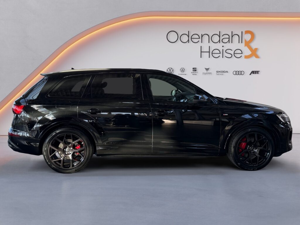 Audi Q7 Exposé-Bild 6