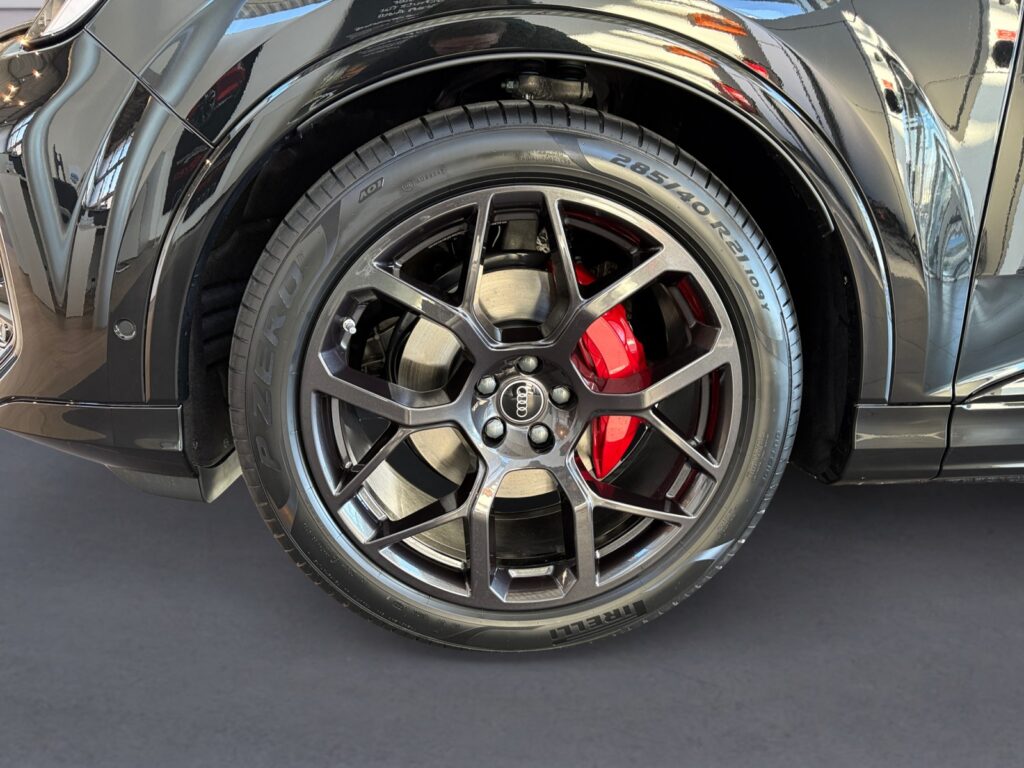 Audi Q7 Exposé-Bild 14