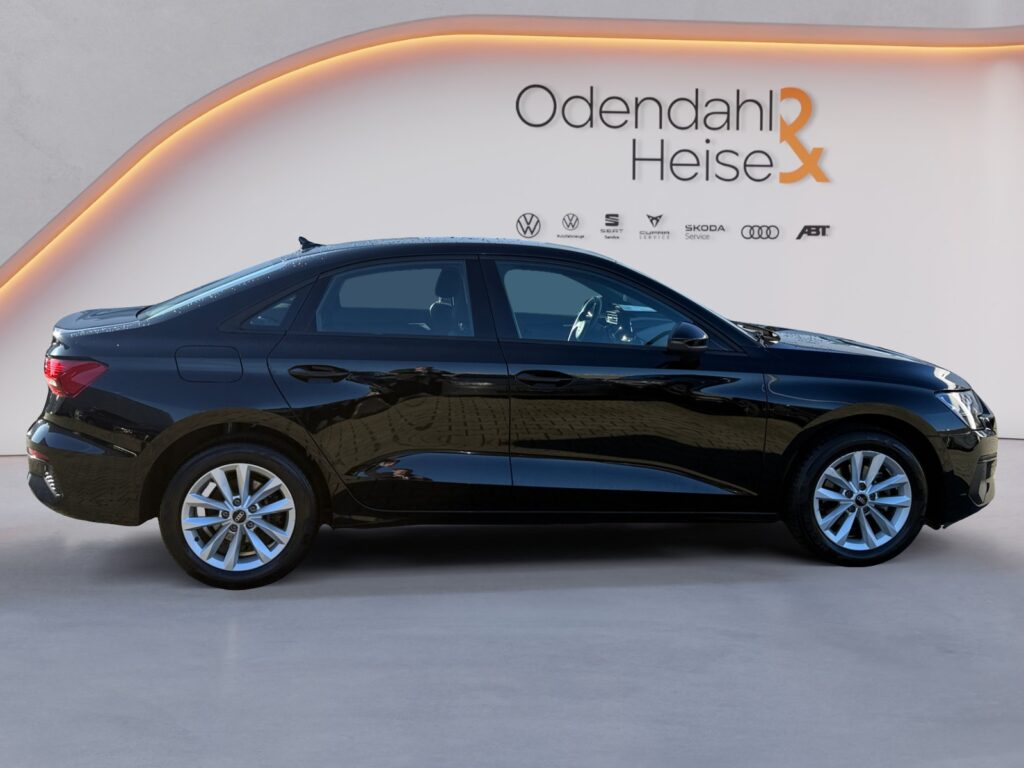 Audi A3 Exposé-Bild 6