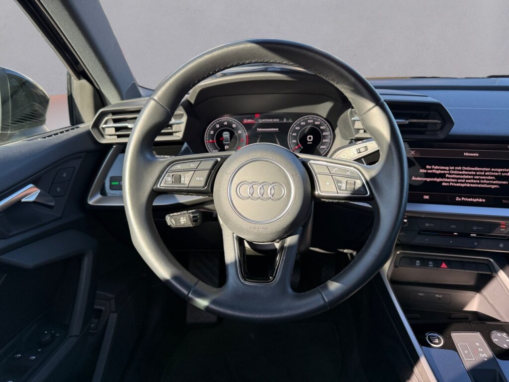 Audi A3 Exposé-Bild 12