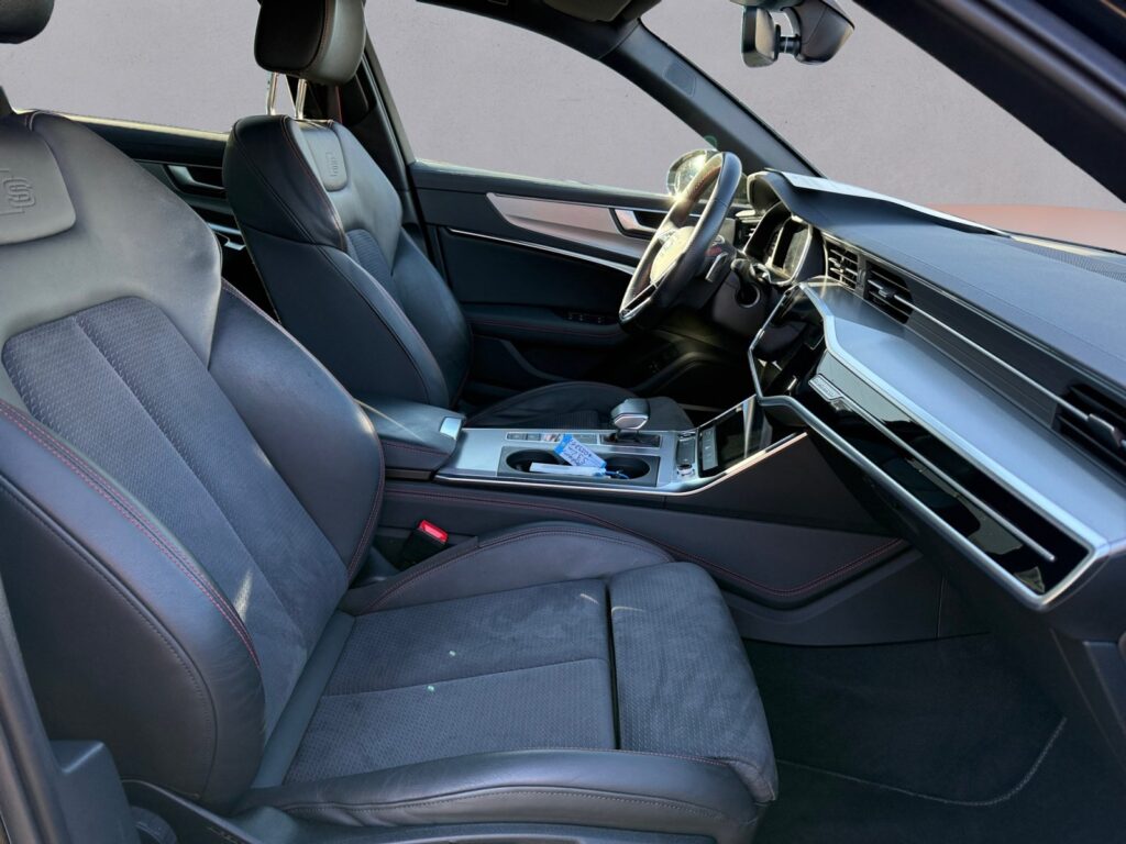 Audi A6 Exposé-Bild 15