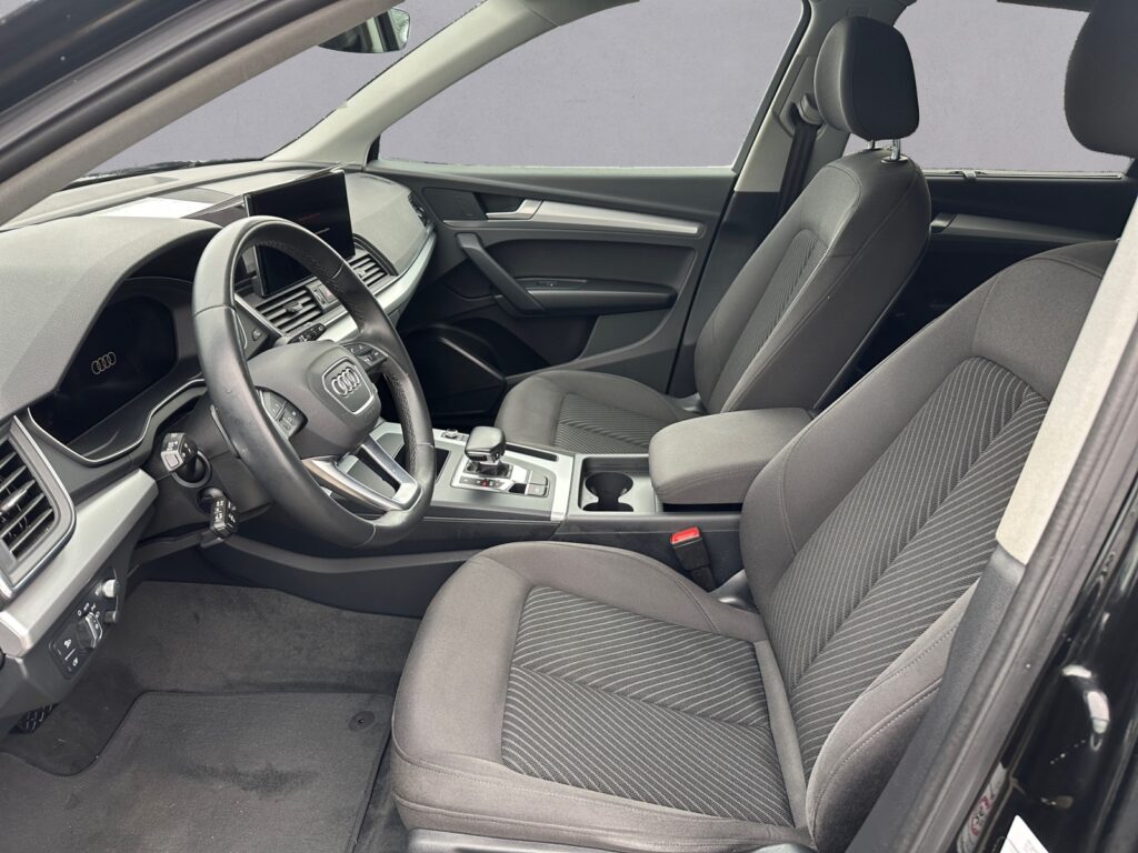 Audi Q5 Exposé-Bild 9