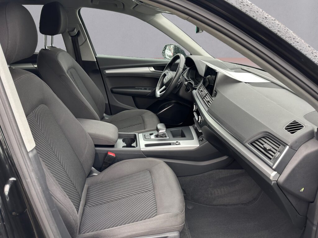 Audi Q5 Exposé-Bild 15