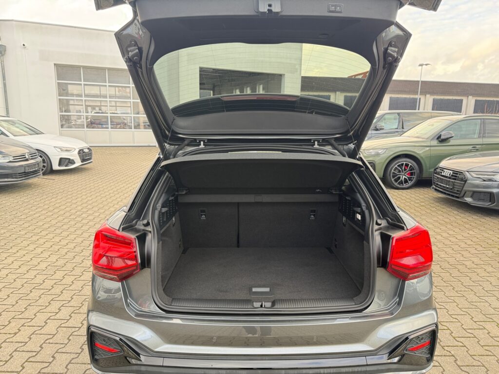 Audi Q2 Exposé-Bild 16