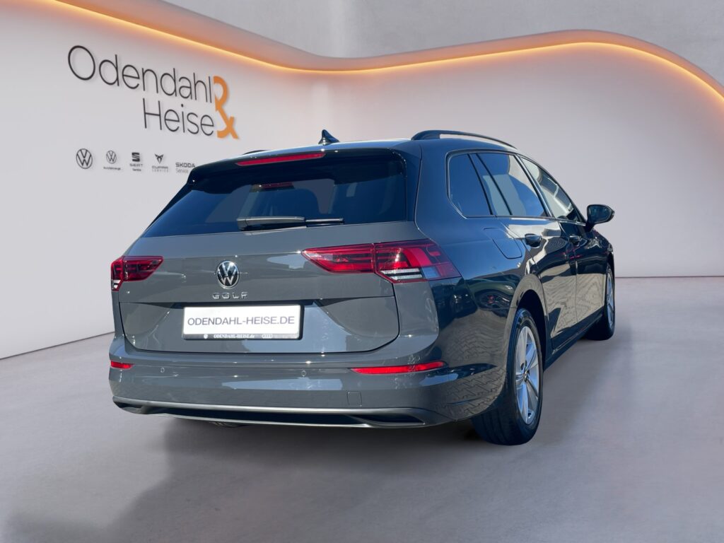 VW Golf Exposé-Bild 5