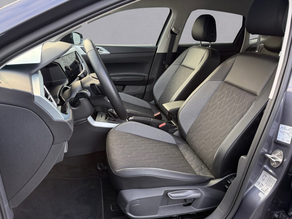 VW Polo Exposé-Bild 9