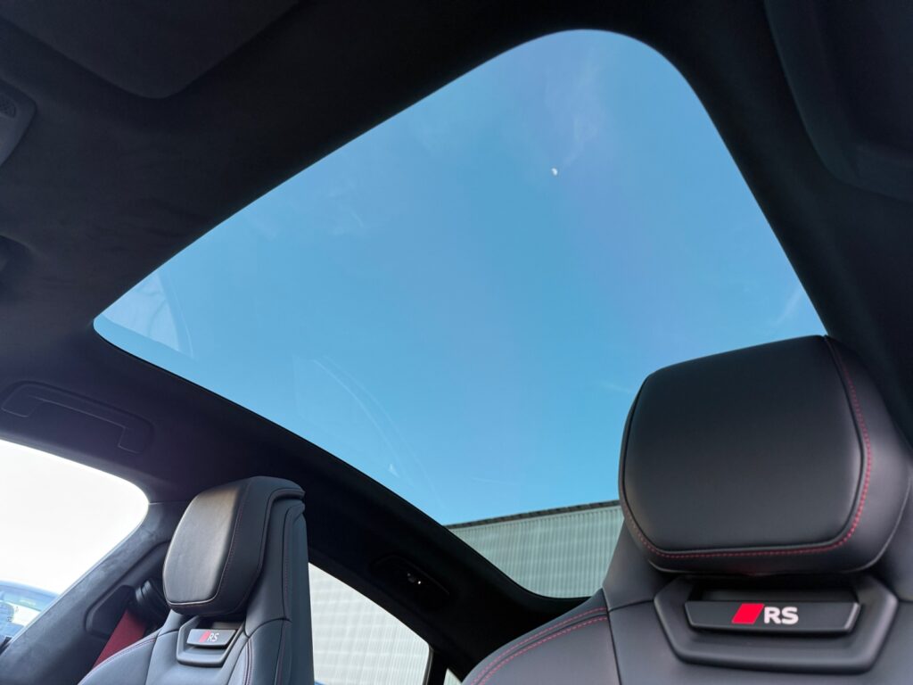 Audi RS e-tron GT Exposé-Bild 17