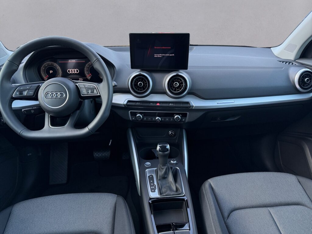 Audi Q2 Exposé-Bild 10