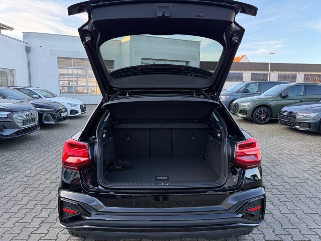 Audi Q2 Exposé-Bild 16