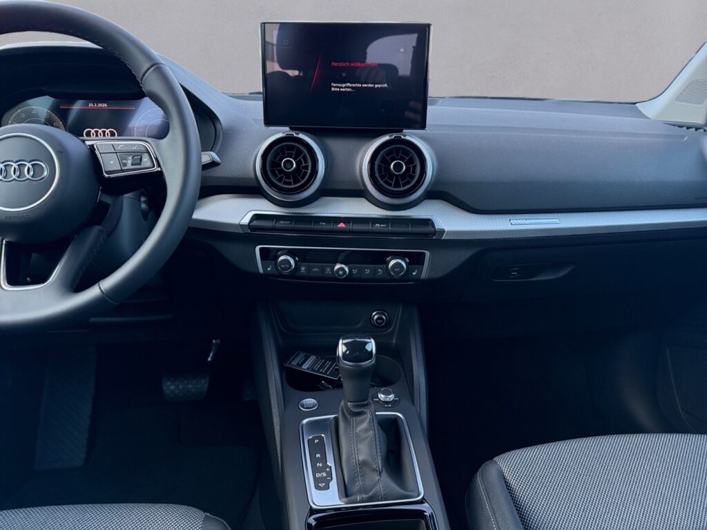Audi Q2 Exposé-Bild 11