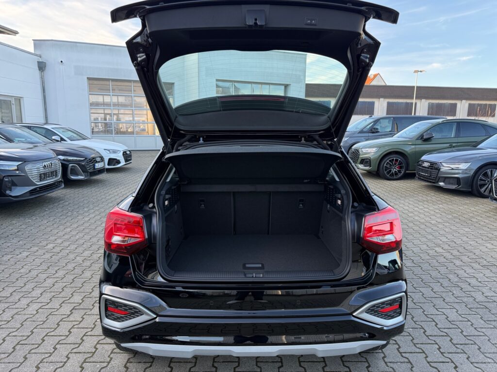 Audi Q2 Exposé-Bild 16