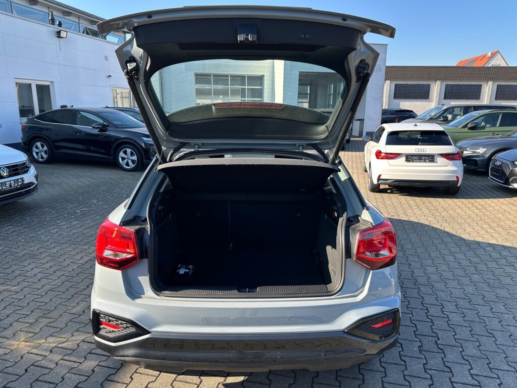 Audi Q2 Exposé-Bild 16